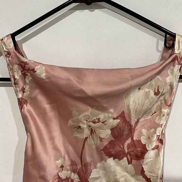 Reformation Casette silk dress in color Bellini - Picture 2 of 13